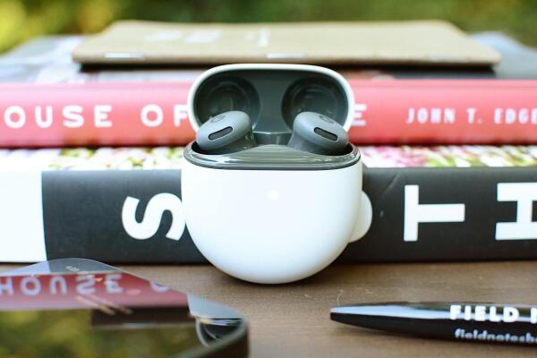 Đánh Giá Google Pixel Buds 2a: Tai Nghe Không Dây Giá Hợp Lý, Có ANC Và Rất Đáng Cân Nhắc